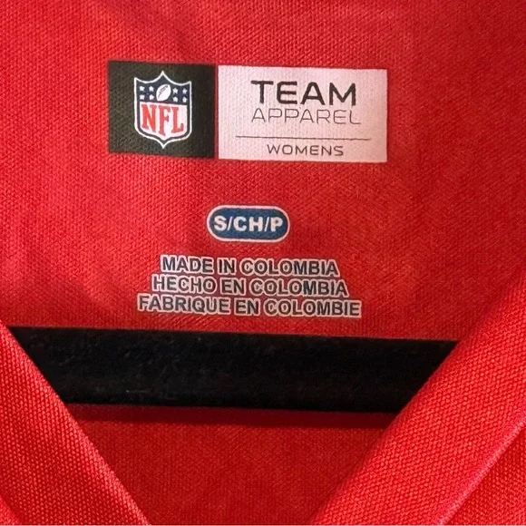 Bucs V-Neck Size S Excellent condition, Ships next‎ day . - Picture 5 of 6